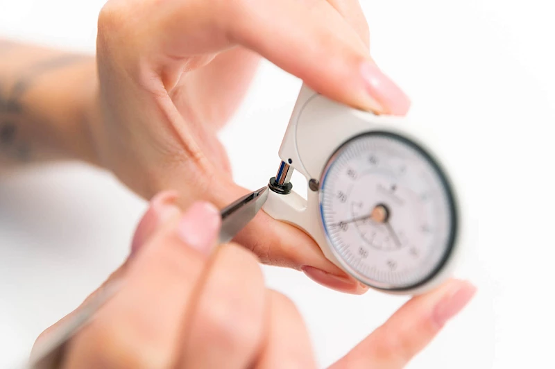 Haaranalyse vor dem Lasern des Gesichts in Erlangen