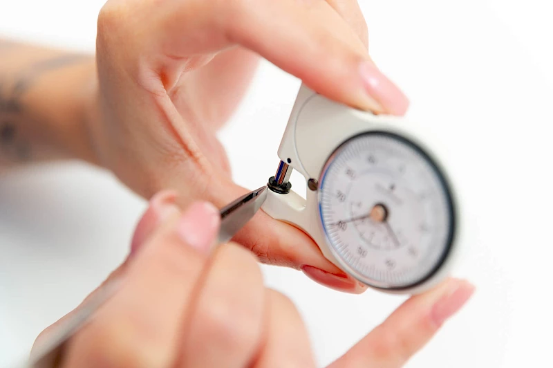 Haartypanalyse vor dem Lasern der Beine in Erlangen